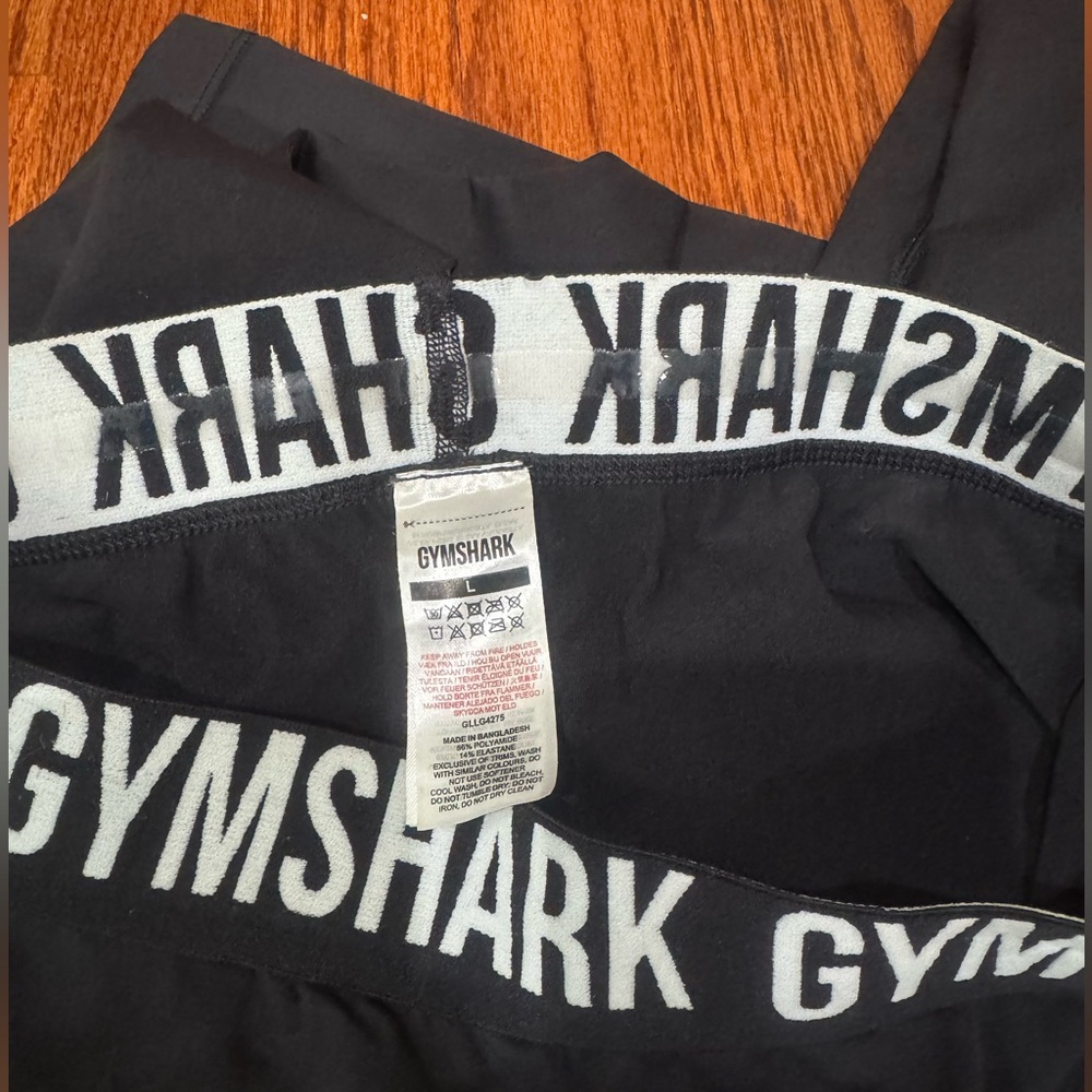 NWOT Gymshark Fit Seamless Leggings Black/White Size L - Picture 6 of 6